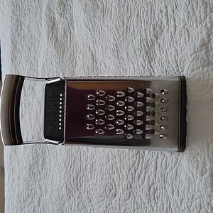 Martha Stewart 9.5" Sprucedale Stainless Steel 4-Sided Food/Cheese Box Grater